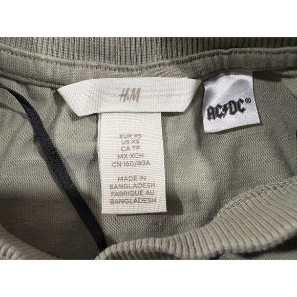 H&M Oversized Womens Green Printed T-shirt AC/DC Back in Black Tour 1980 Sz XS - Picture 8 of 12